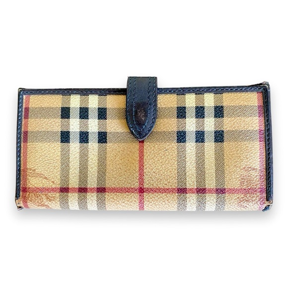 🎉HP🎉BURBERRY | Wallet - Picture 2 of 11